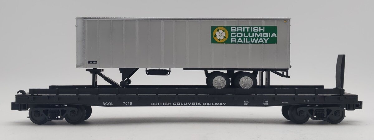 Weaver O Gauge British Columbia Railway 50' Flat Car w/ 35' Trailer #7016 EX/Box