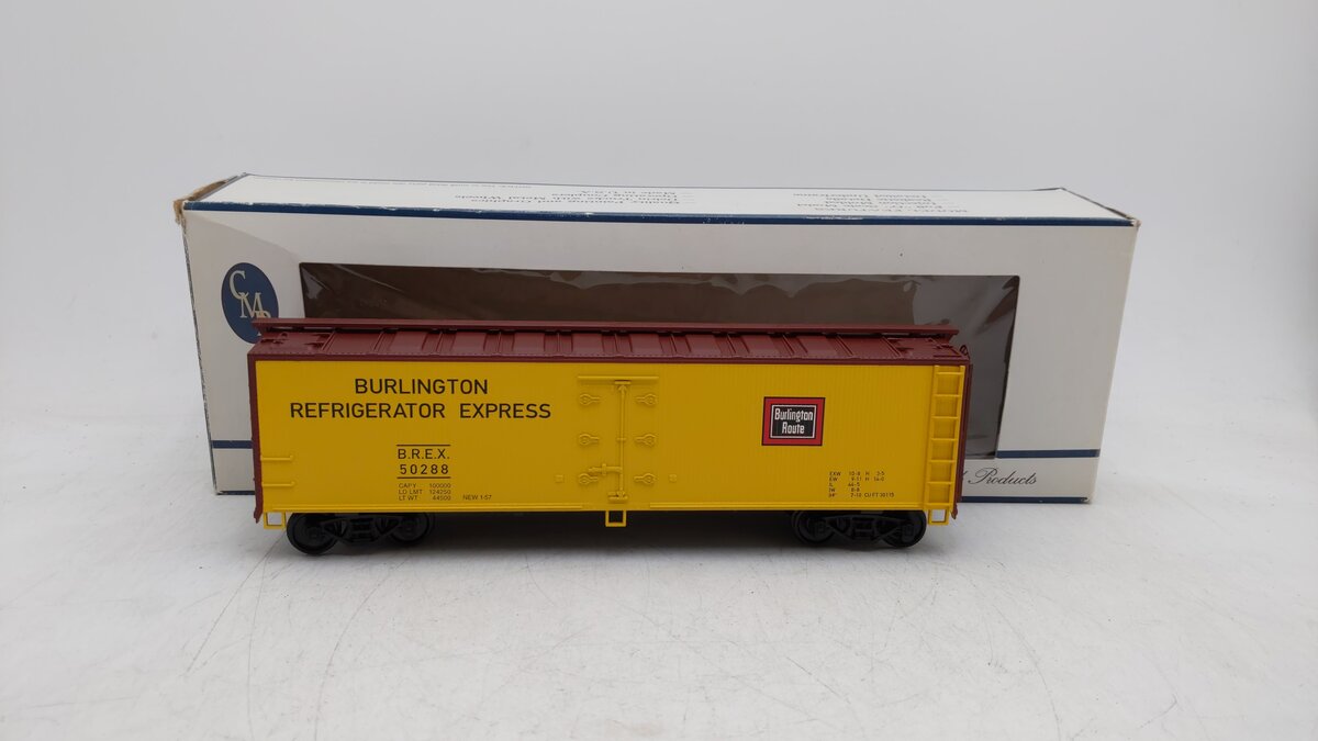 Crown Model Products 50288 O Burlington Refrigerator Express #50288 EX/Box
