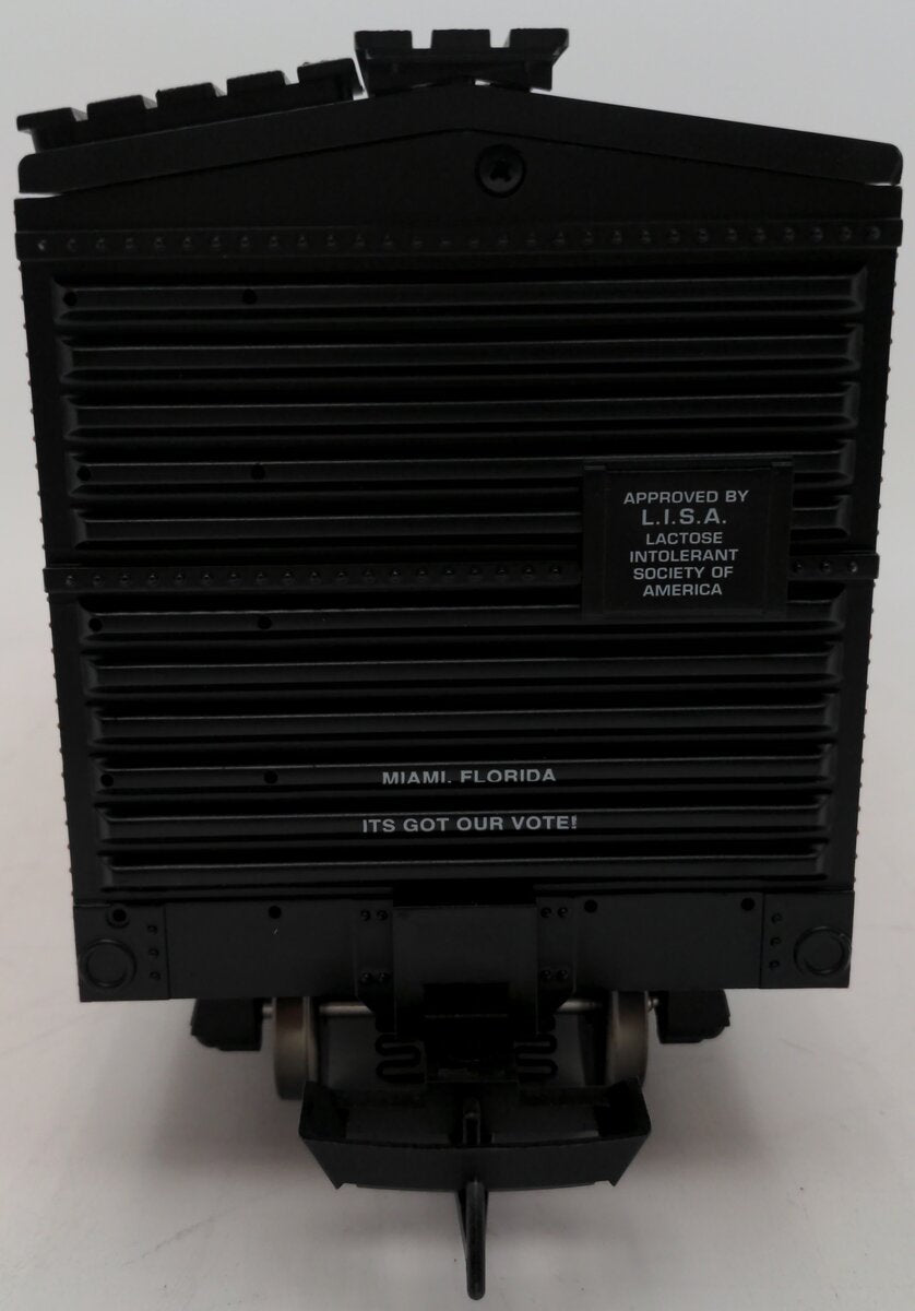 USA Trains San Val Discount Butz & Ausfahirtz Steel Box Car w/ Fart Machine EX/Box