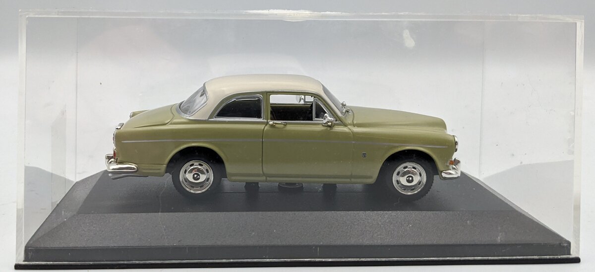 Minichamps 1:43 Volvo Saloon 121 1966 Green LN
