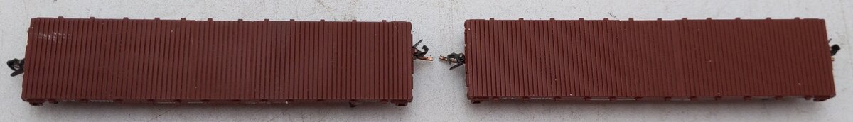 Red Caboose RM-26026-1 N Scale Canadian National Flat Cars (Set of 2) VG/Box