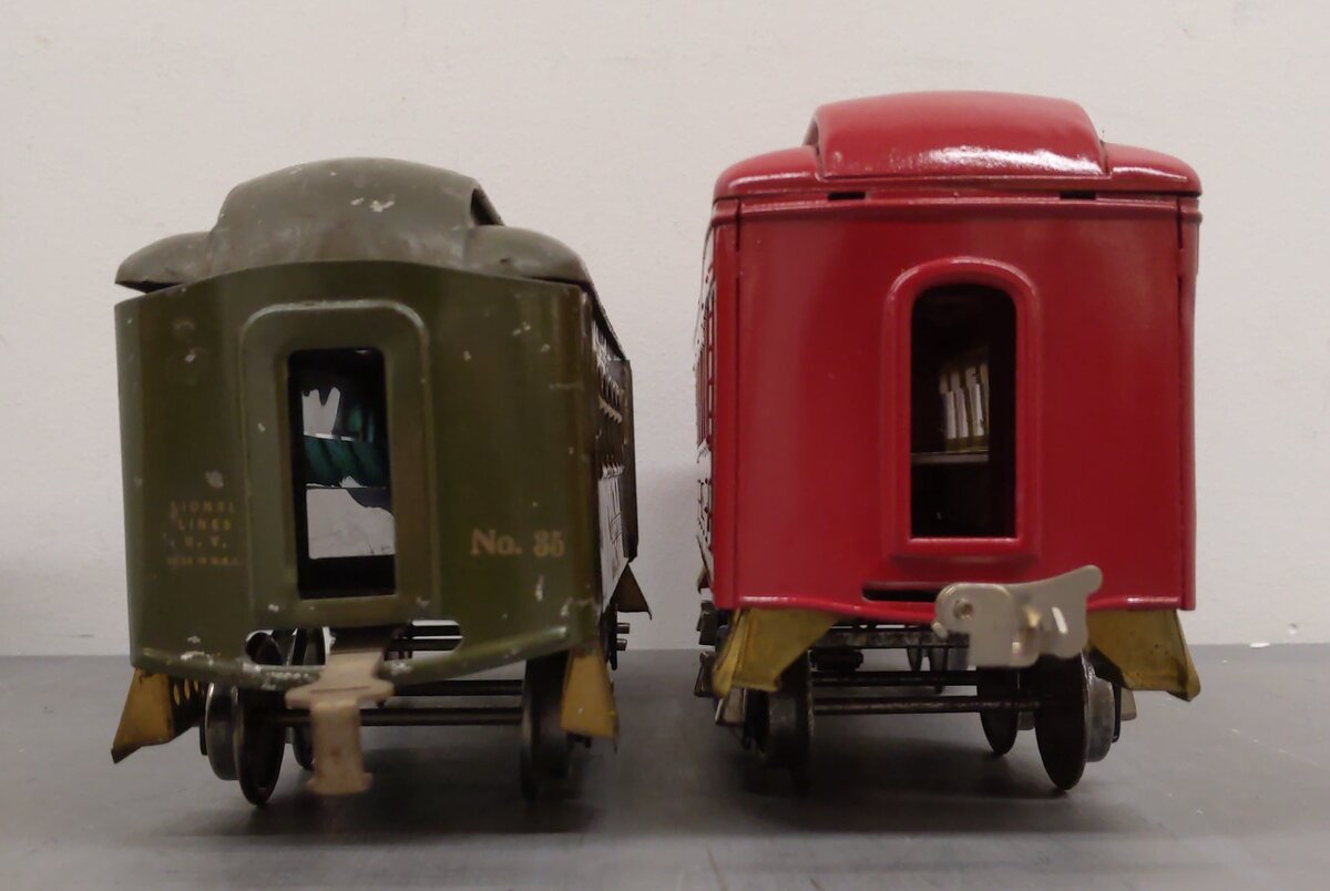 Lionel Vintage Standard Gauge Passenger Cars: 35, 337 [2]
