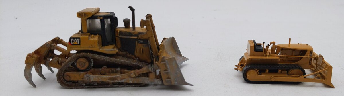 Generic HO Scale Diecast Construction Vehicles Weathered [2]