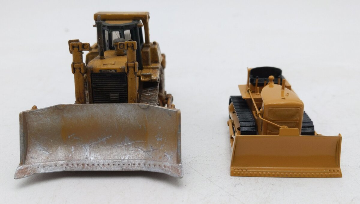 Generic HO Scale Diecast Construction Vehicles Weathered [2]