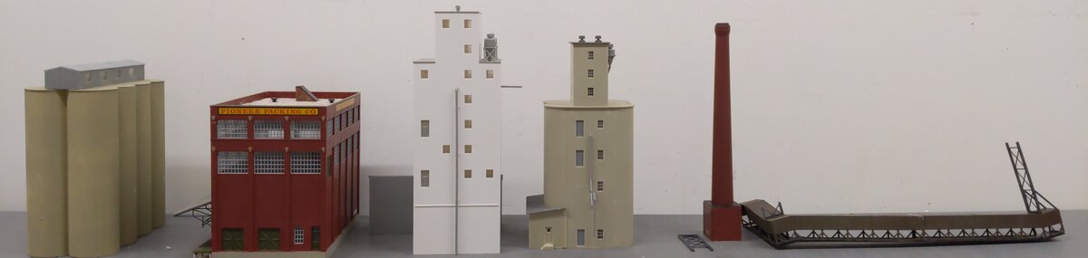 Generic Assorted G Scale Factory Pieces [6] EX
