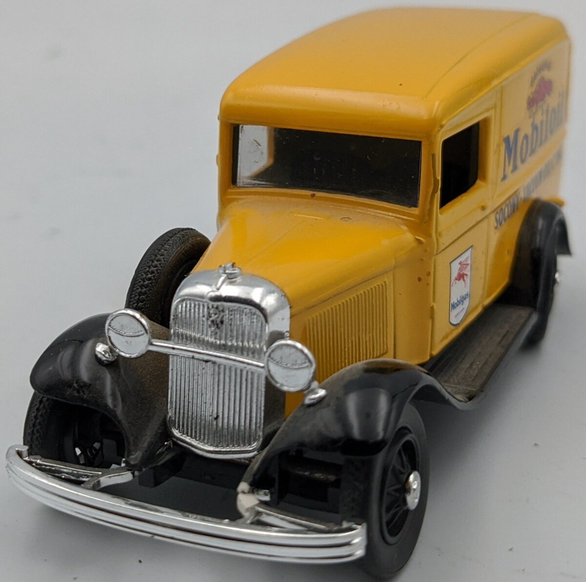 Eligor 1:43 1934 Ford V8 Camionnette Panel Van Mobiloil VG