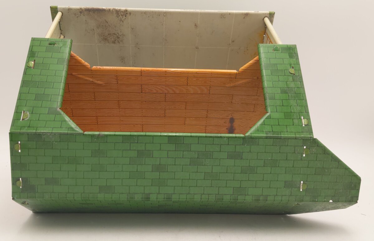 Marx Vintage 1950s Tin Litho 2-Story Happi Time Farm Red Barn w/ Green Roof VG