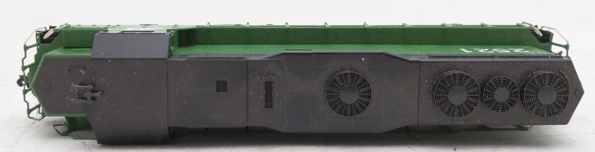 Kato 37-3001 HO Scale Bulington Northen GP35 Diesel Engine #2521 EX