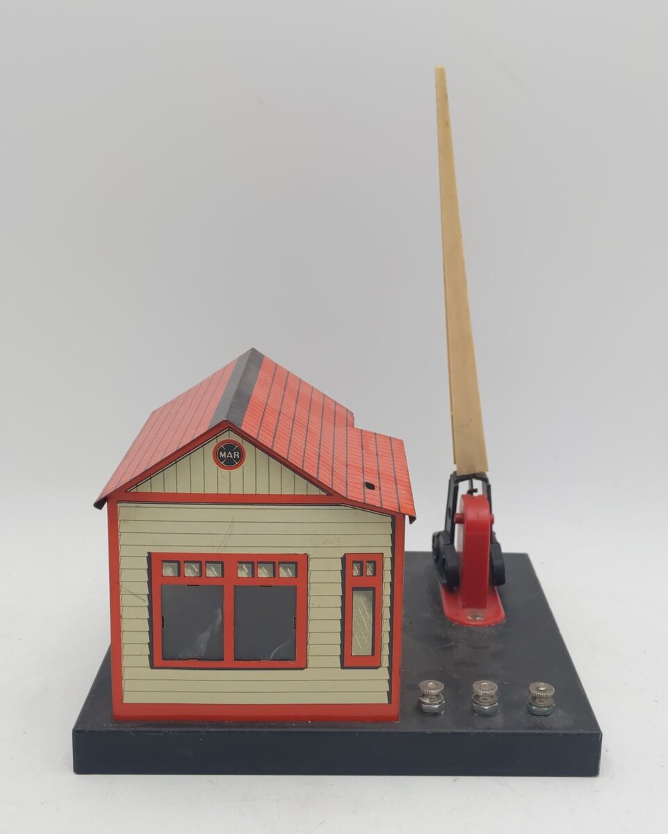 Marx 1440 Vintage O Automatic Crossing Watchman Shack VG