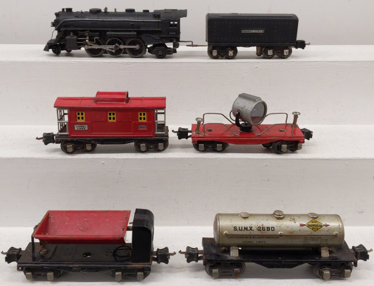 Lionel Prewar O Locomotive & Assorted Freight Cars [6] VG