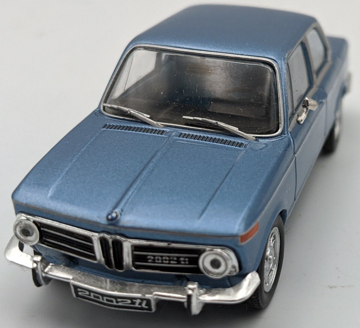 KK Scale 1:43 BMW 2002 TI 1971 Light Blue LN