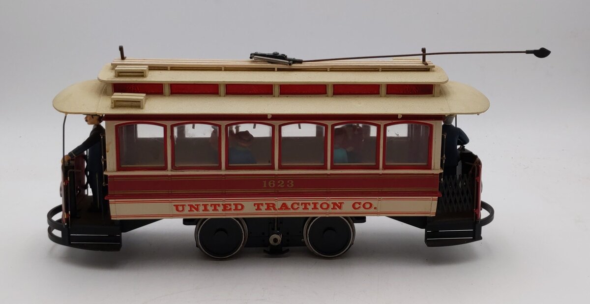 Bachmann G Scale United Traction Closed Streetcar #1623 EX