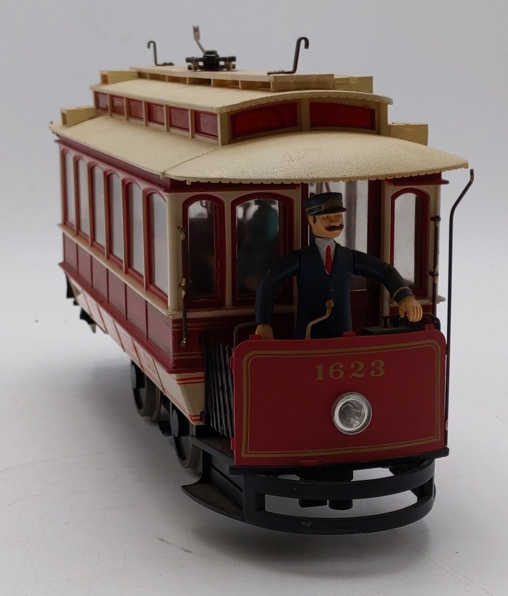 Bachmann G Scale United Traction Closed Streetcar #1623 EX