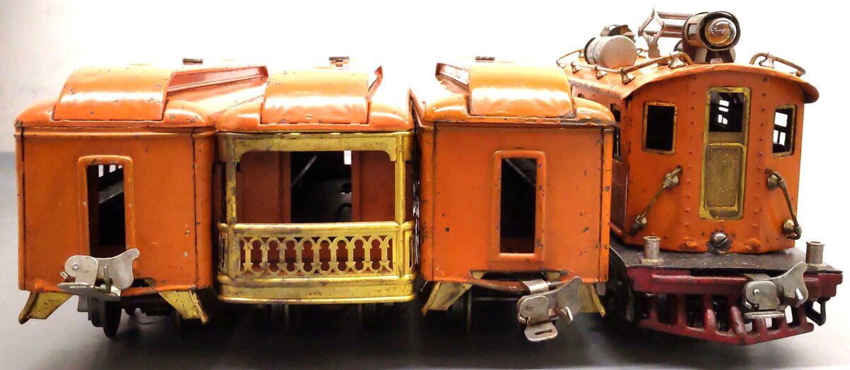 Lionel Vintage O Gauge Loco & Passenger Cars: 256, 710, 710, 712 [4]