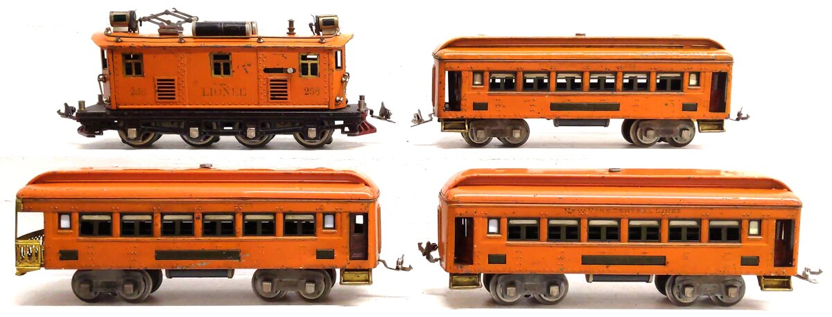 Lionel Vintage O Gauge Loco & Passenger Cars: 256, 710, 710, 712 [4]