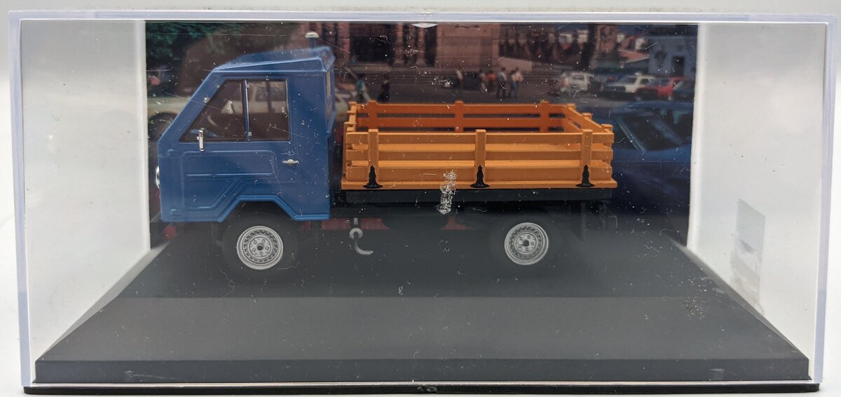 IXO Models 1:43 1976 Volkswagen Hormiga Truck Blue NEW