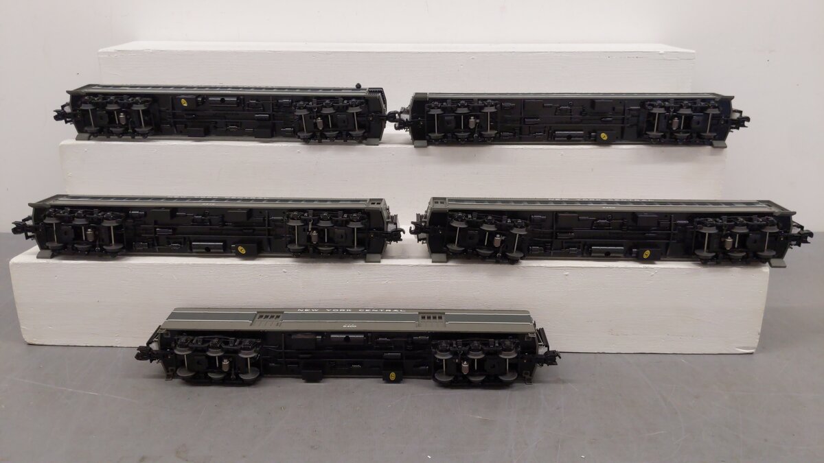 MTH 20-40001 O New York Central 70' Madison Passenger Car Set (Set of 5) EX/Box