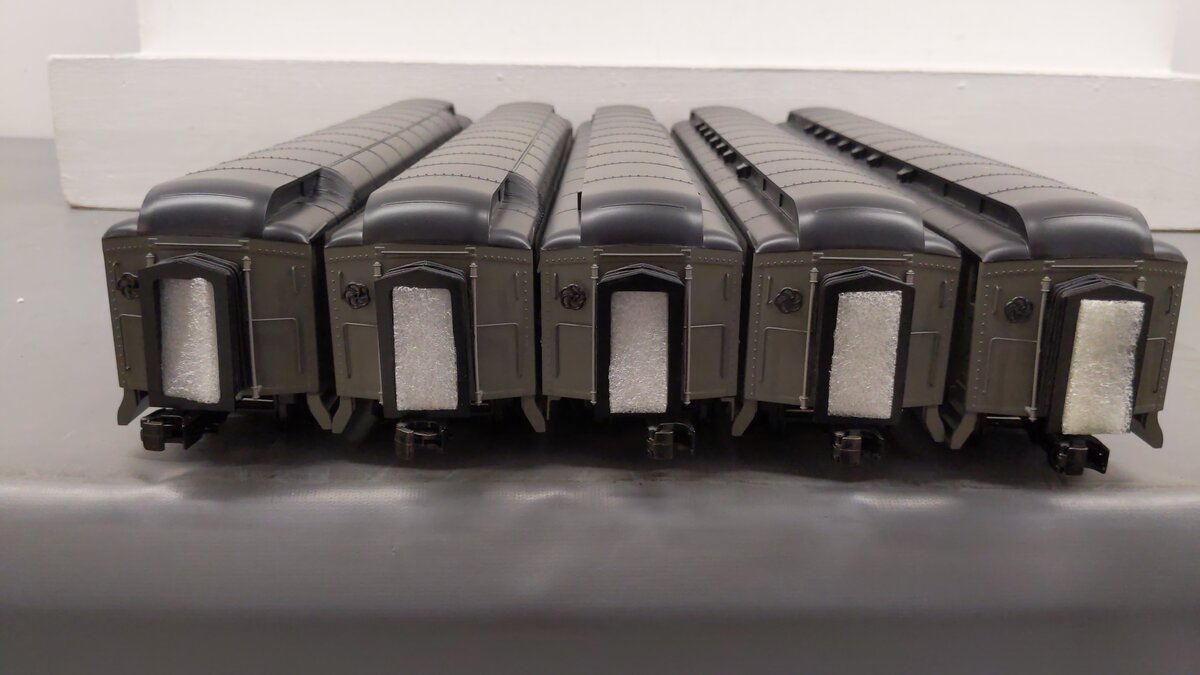 MTH 20-40001 O New York Central 70' Madison Passenger Car Set (Set of 5) EX/Box