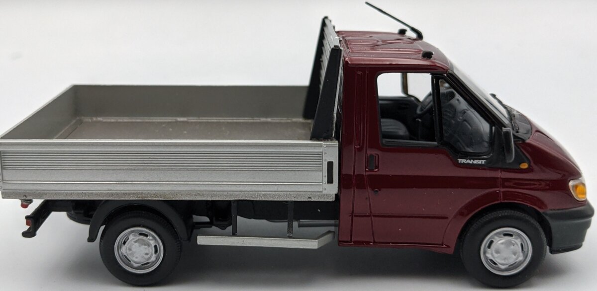 Minichamps 1:43 Ford Transit Single Cabin Truck Red LN
