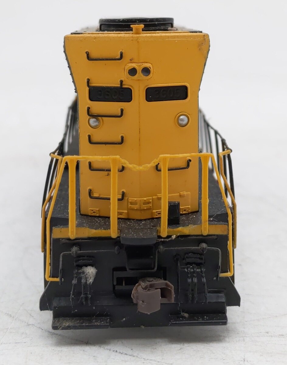 Bachmann 11615 HO Scale Custom Northern Pacific SD45 Diesel Locomotive #3608 EX
