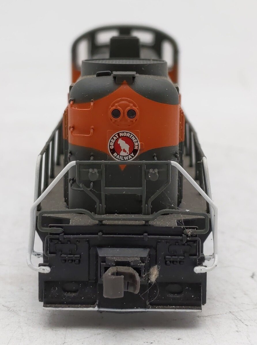 Atlas HO Scale Great Northern RS-3 Diesel Locomotive EX