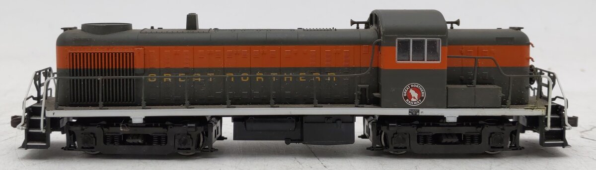 Atlas HO Scale Great Northern RS-3 Diesel Locomotive EX