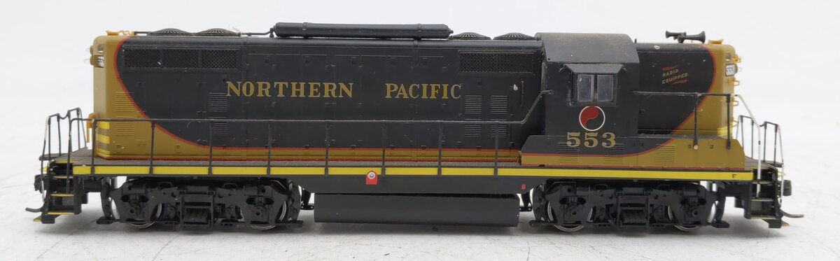 Proto 2000 23593 HO Northern Pacific GP7 Powered Diesel Locomotive #553 EX