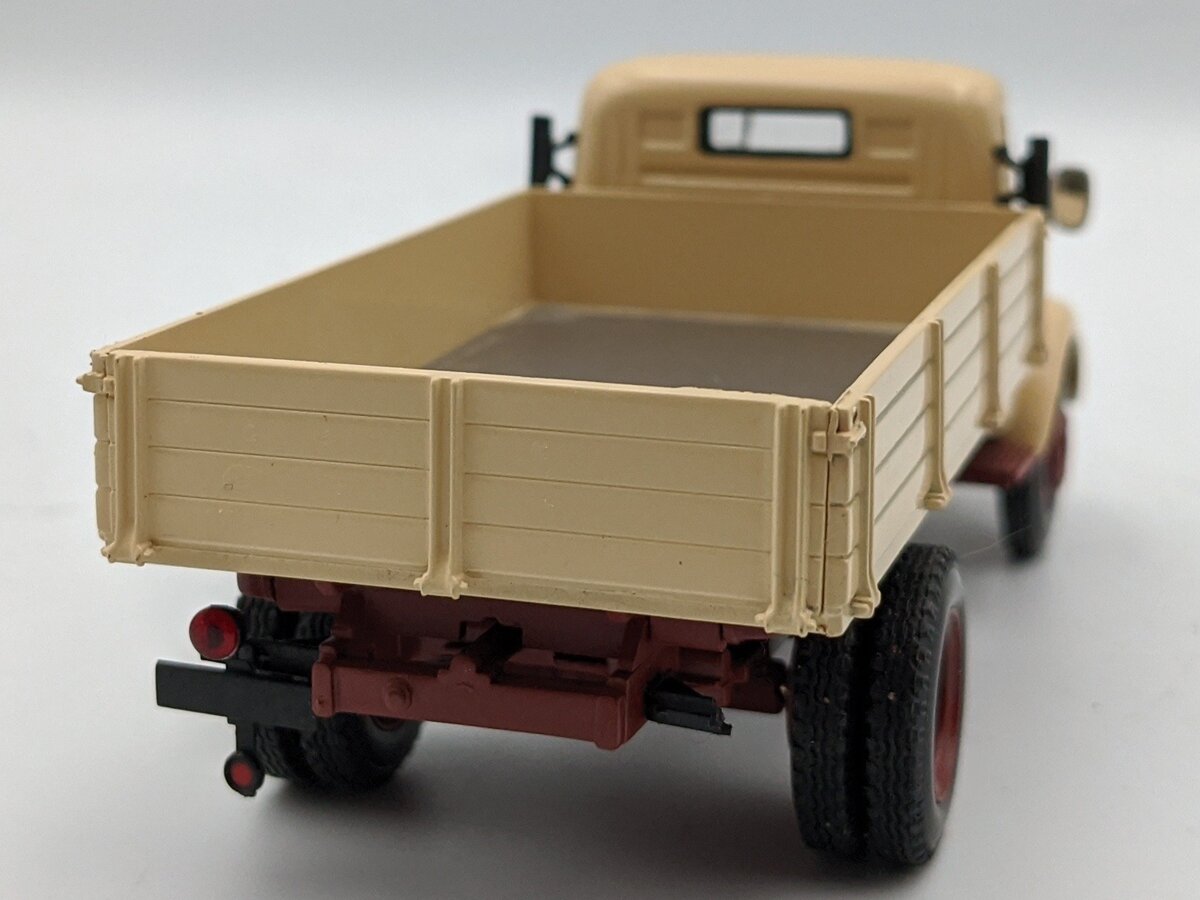 Minichamps 1:43 Minichamps 1:43 Mercedes-Benz L 3500 Pickup Truck