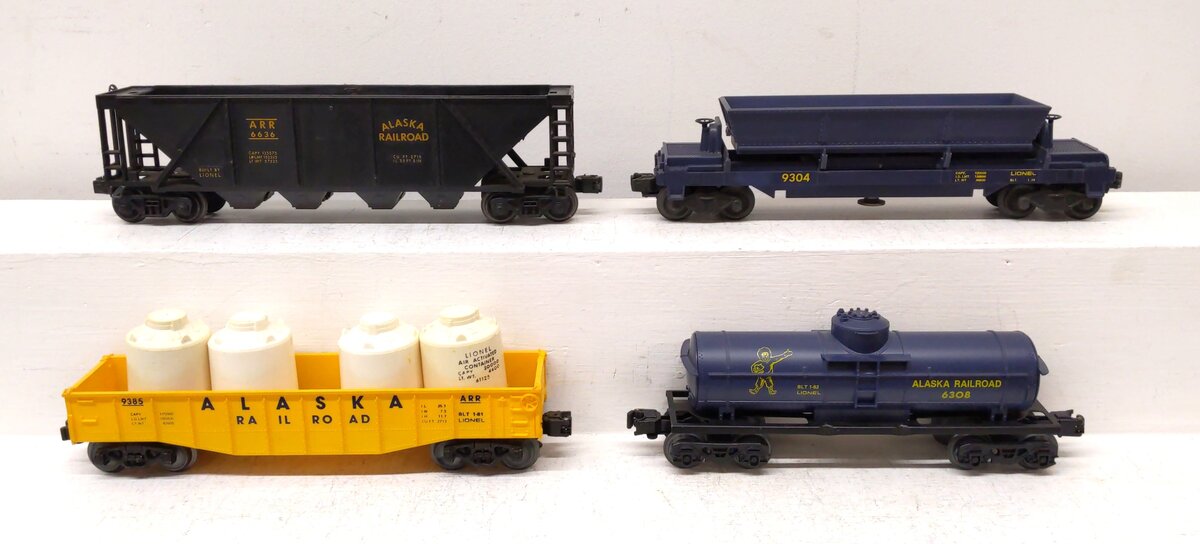 Lionel O ARR Assorted Freight Cars: 6308, 9385, 9304, 6636 [4] EX