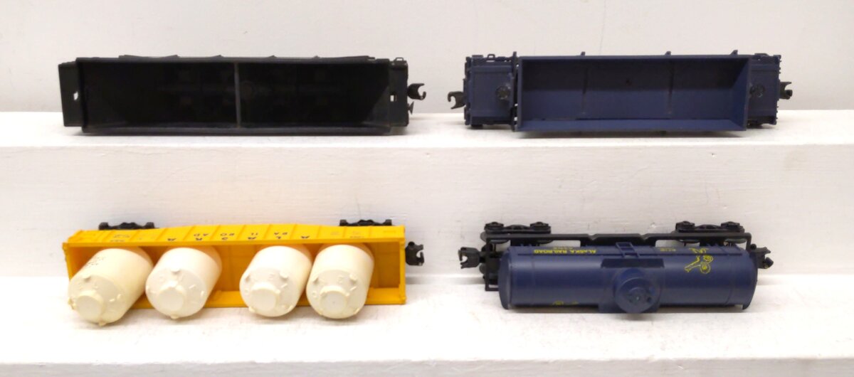 Lionel O ARR Assorted Freight Cars: 6308, 9385, 9304, 6636 [4] EX