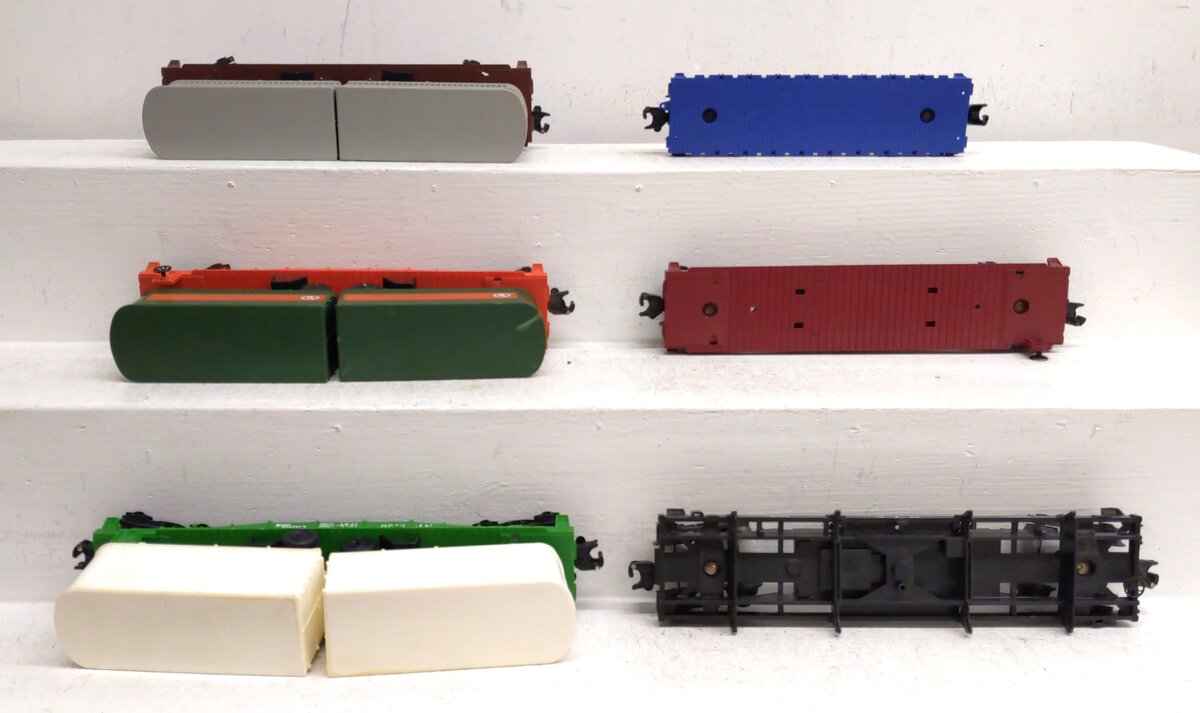 Lionel O Gauge Assorted Freight Cars: 9121, 16604, 9026, 9122, 9282, 9120 [6] EX