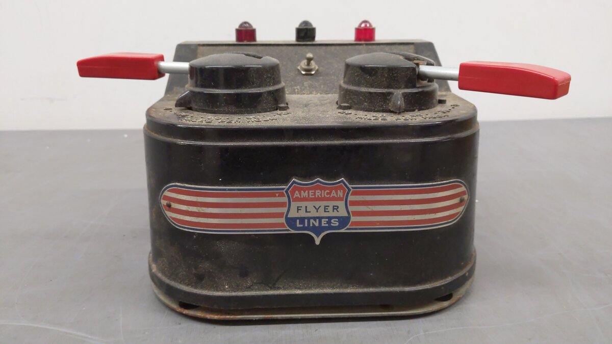 American Flyer 18B Vintage S 190 Watt Transformer - Runs 2 Trains VG