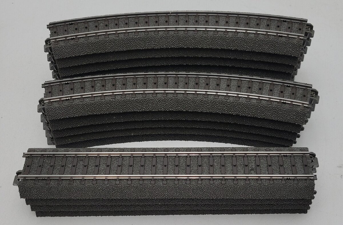 Marklin N scale Assorted Curved & Straight Track [16] LN