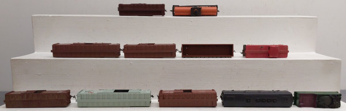 HO Assorted Freight Cars: 1311, 35789, 46132, 160501, 84567, 2605, 361508, [11]