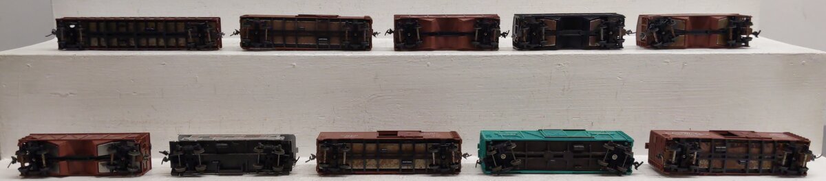 HO Assorted Freight Cars: 12568, 322096, 31216, 34806, 91736, 14002, 19260 [10]