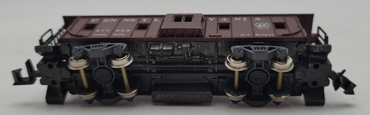 Con-Cor 1251-E N Scale Pennsylvania Bay Window Caboose #477923 EX/Box