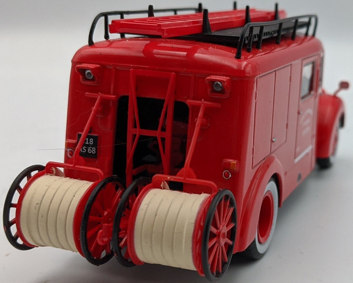 IXO Models 1:43 1947 Ford FIN Tubincendie F798T Fire Truck