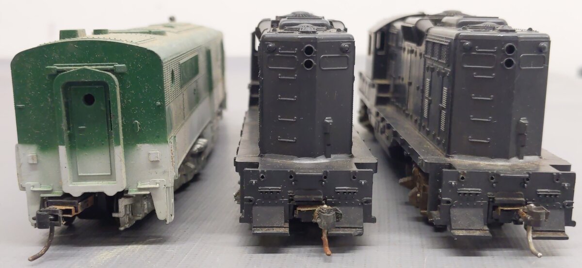 HO Assorted Diesel Locomotives [3]