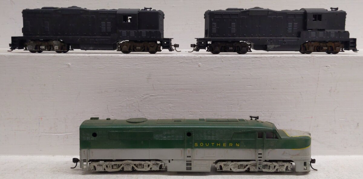 HO Assorted Diesel Locomotives [3]