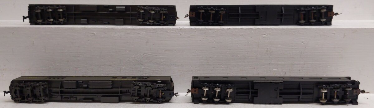 HO Assorted Passenger Cars: 1464, 3352, 1307 [4]
