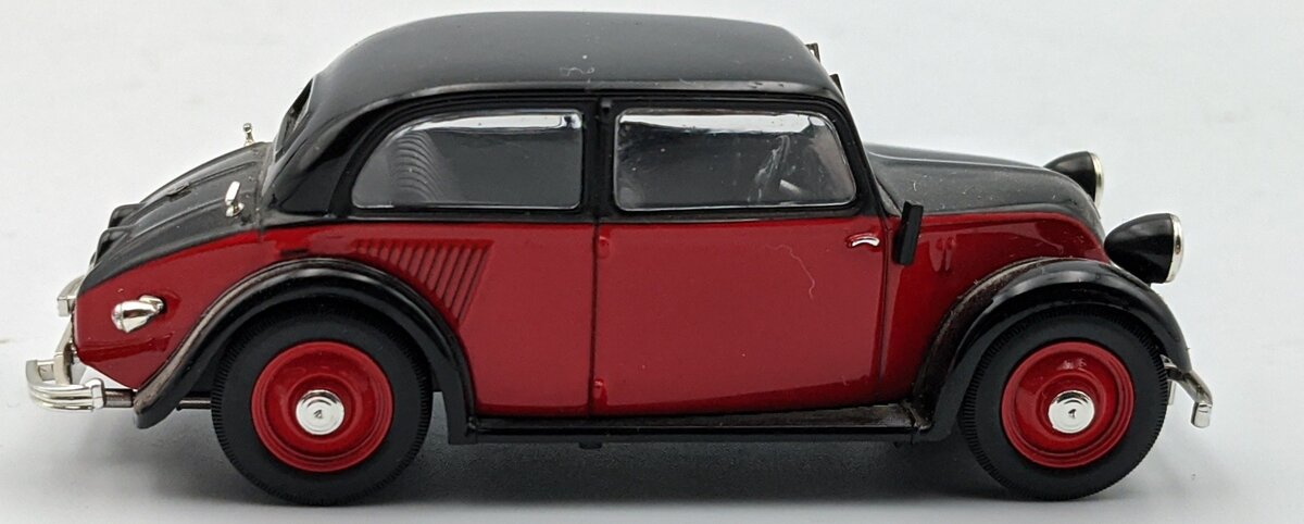 IXO Models MUS026 1:43 1934 Mercedes-Benz 130 W23 Museum Collection LN