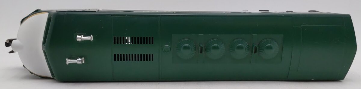Lionel 6-8567 O Gauge Southern F3 A Non-Powered Diesel Locomotive VG/Box