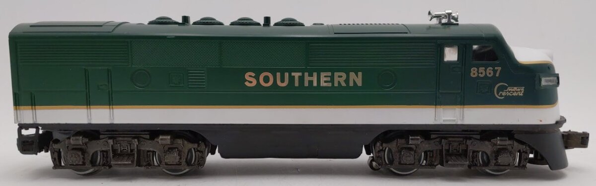 Lionel 6-8567 O Gauge Southern F3 A Non-Powered Diesel Locomotive VG/Box