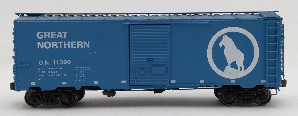 InterMountain 46003-14 HO Scale Great Northern 40' Boxcar #11390 EX