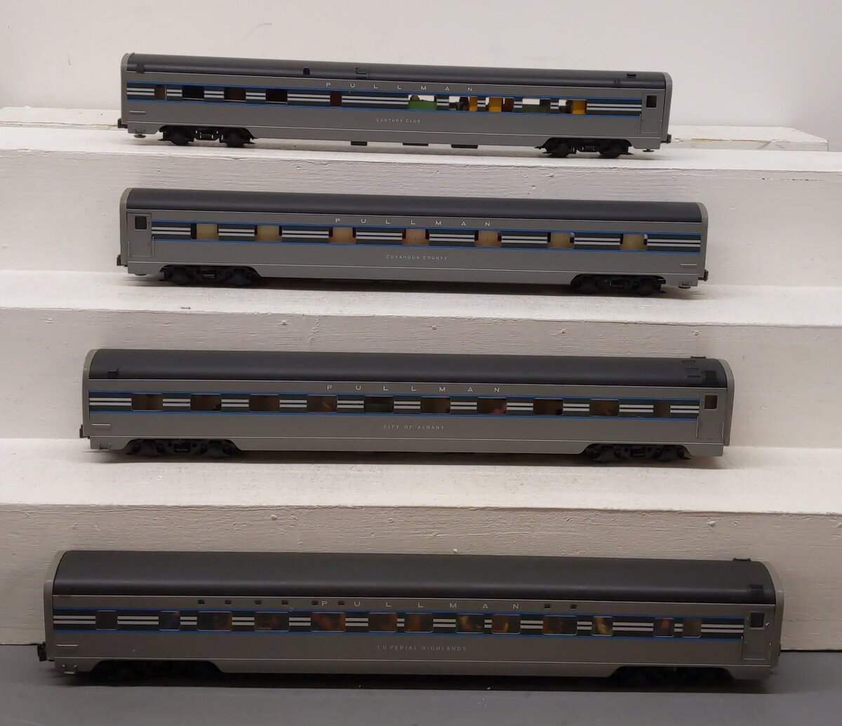 Golden Gate Depot 1938 O 20th Century Aluminum Pullman 4-Car Set B (3 Rail) EX/Box