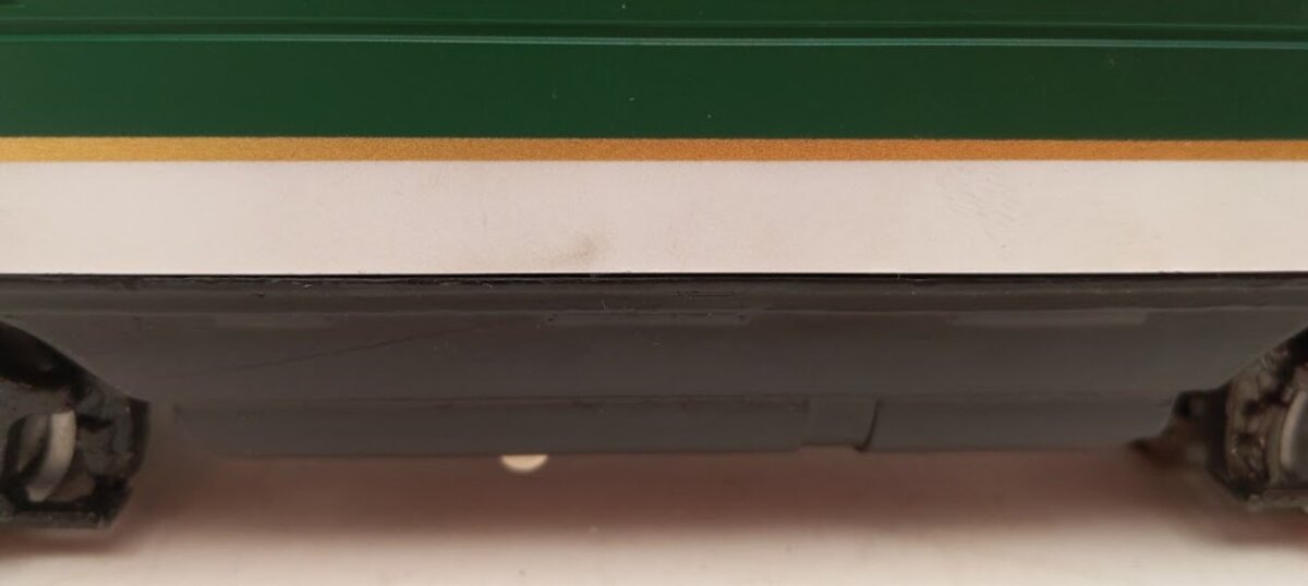 Lionel 6-8566 O Gauge Southern F-3 A Diesel Locomotive #8566 VG/Box