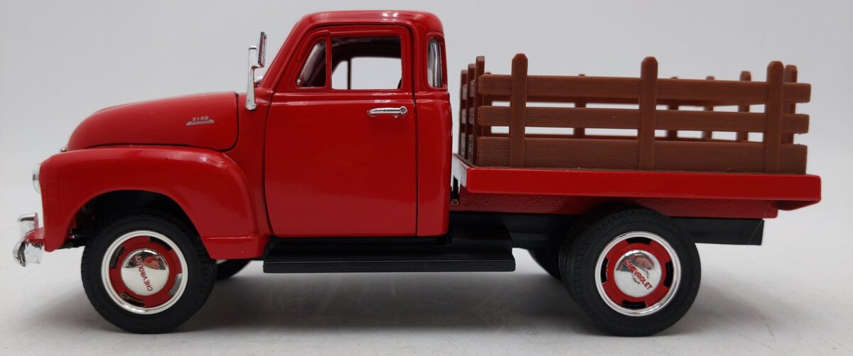 Motor Max 1/24 Scale 1953 Chevrolet 3100 Pick-Up EX