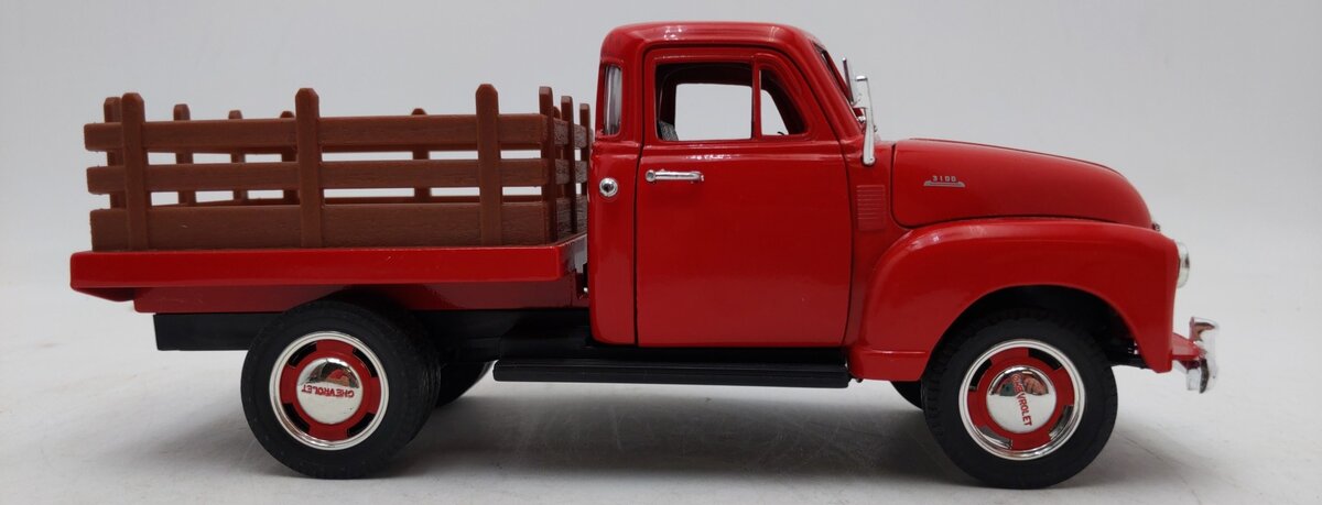 Motor Max 1/24 Scale 1953 Chevrolet 3100 Pick-Up EX