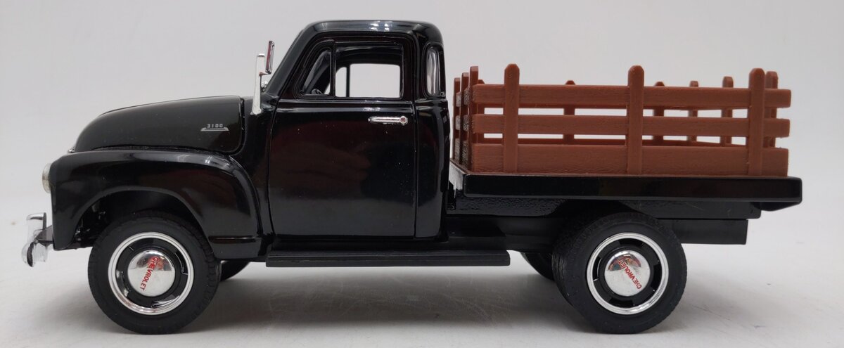 Motor Max 1/24 Scale 1953 Chevrolet 3100 Pick-Up EX