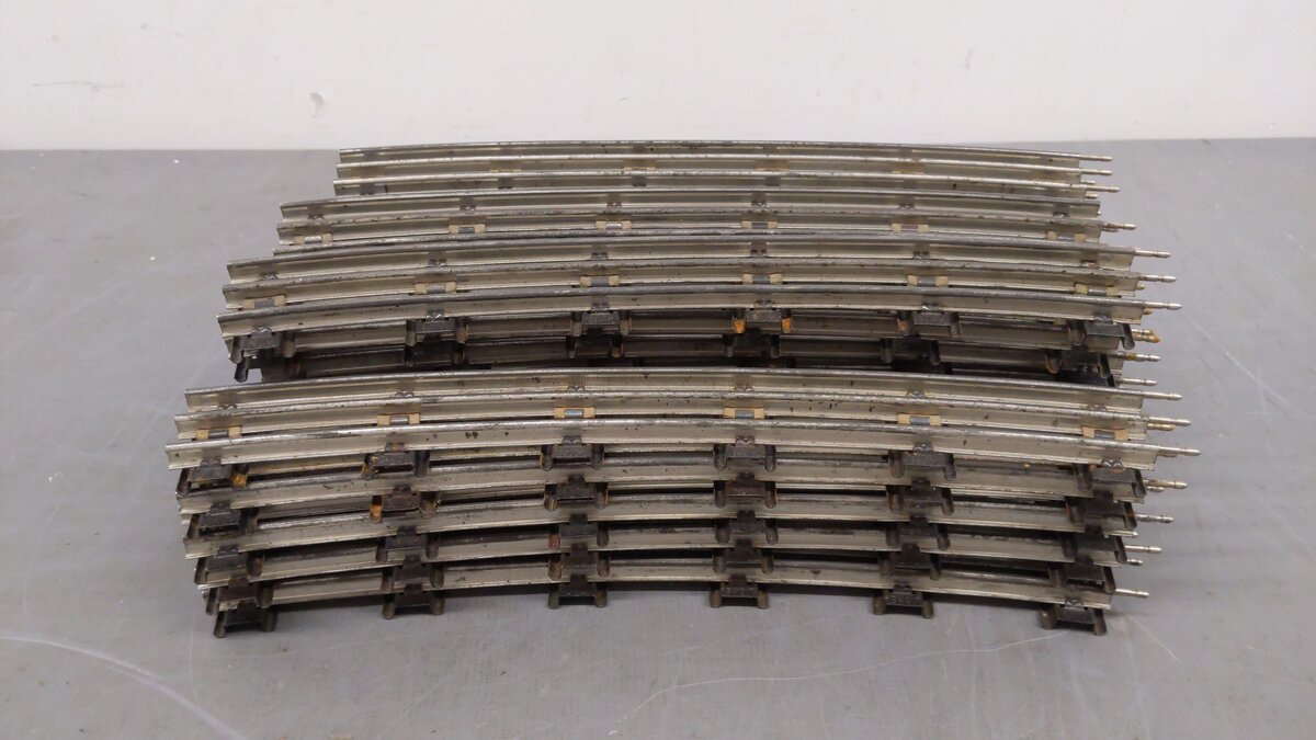 Lionel 6-65572 O-72 Tubular Curved Track Sections (26)